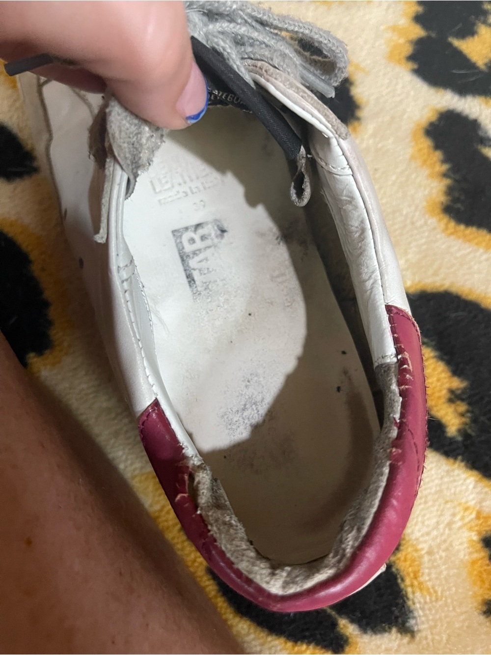 Golden Goose White Leather Sneakers with Black Star and Pink Heel - Picture 7 of 8